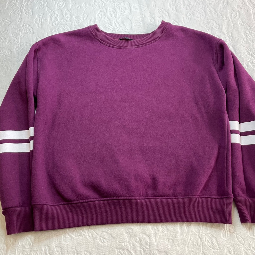 Iris Purple Medium Sweatshirt
